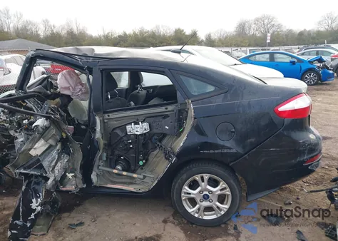 2016 Ford Fiesta Se z USA, uszkodzony, nr VIN 3FADP4BJ9GM159154